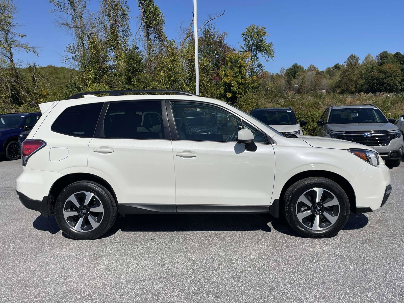 Used 2017 Subaru Forester 2.5i Premium AWD/4WD image 33