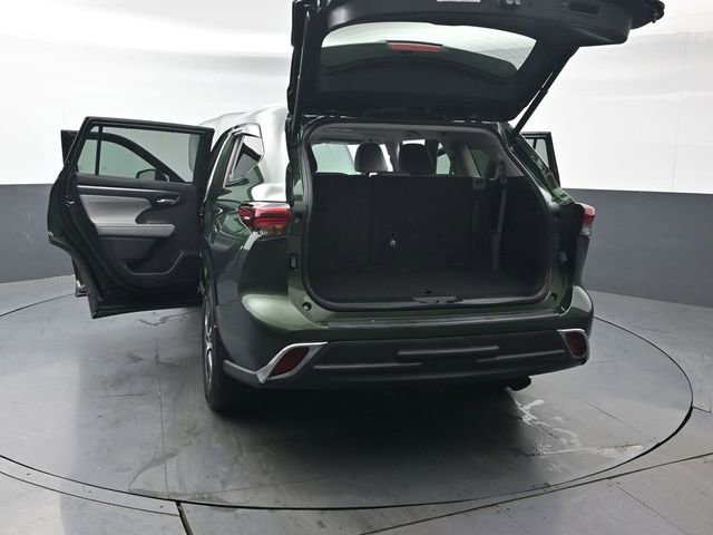 Certified 2023 Toyota Highlander XLE image 57