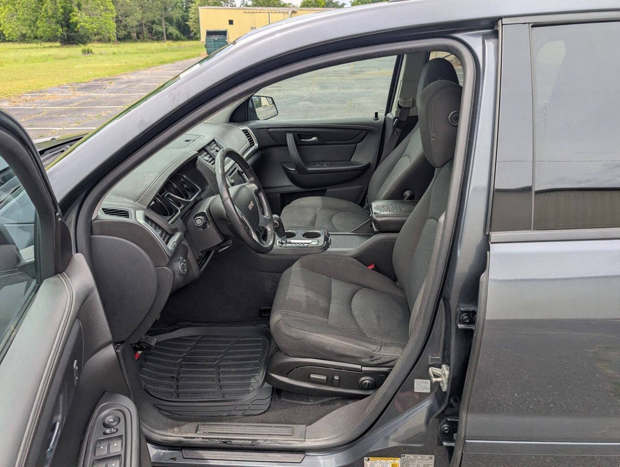 Used 2014 GMC Acadia SLE FWD image 22