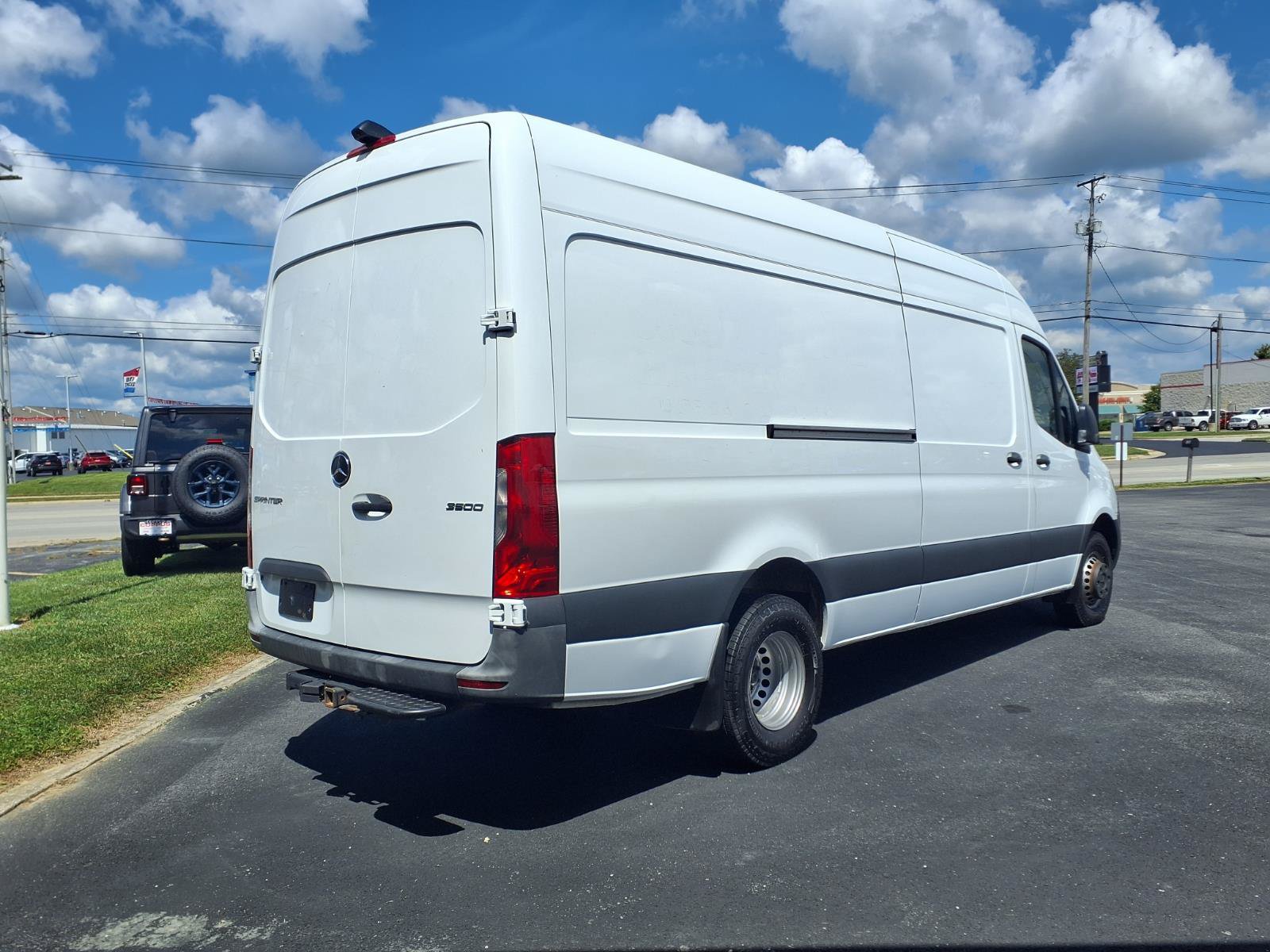Used 2022 Mercedes-Benz Sprinter 3500 image 7