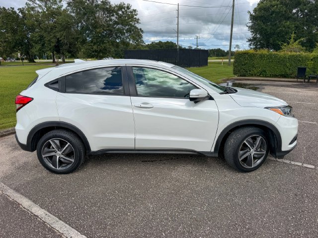 Used 2022 Honda HR-V EX-L image 2