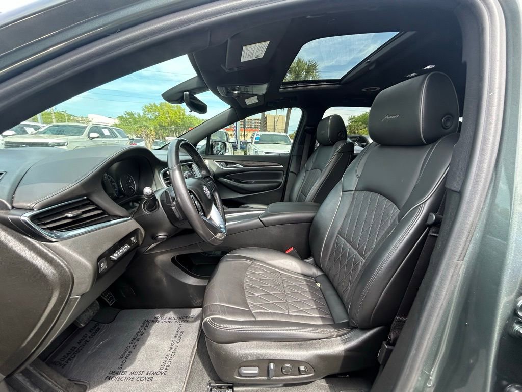 Used 2023 Buick Enclave Avenir w/ Avenir Technology Package image 13