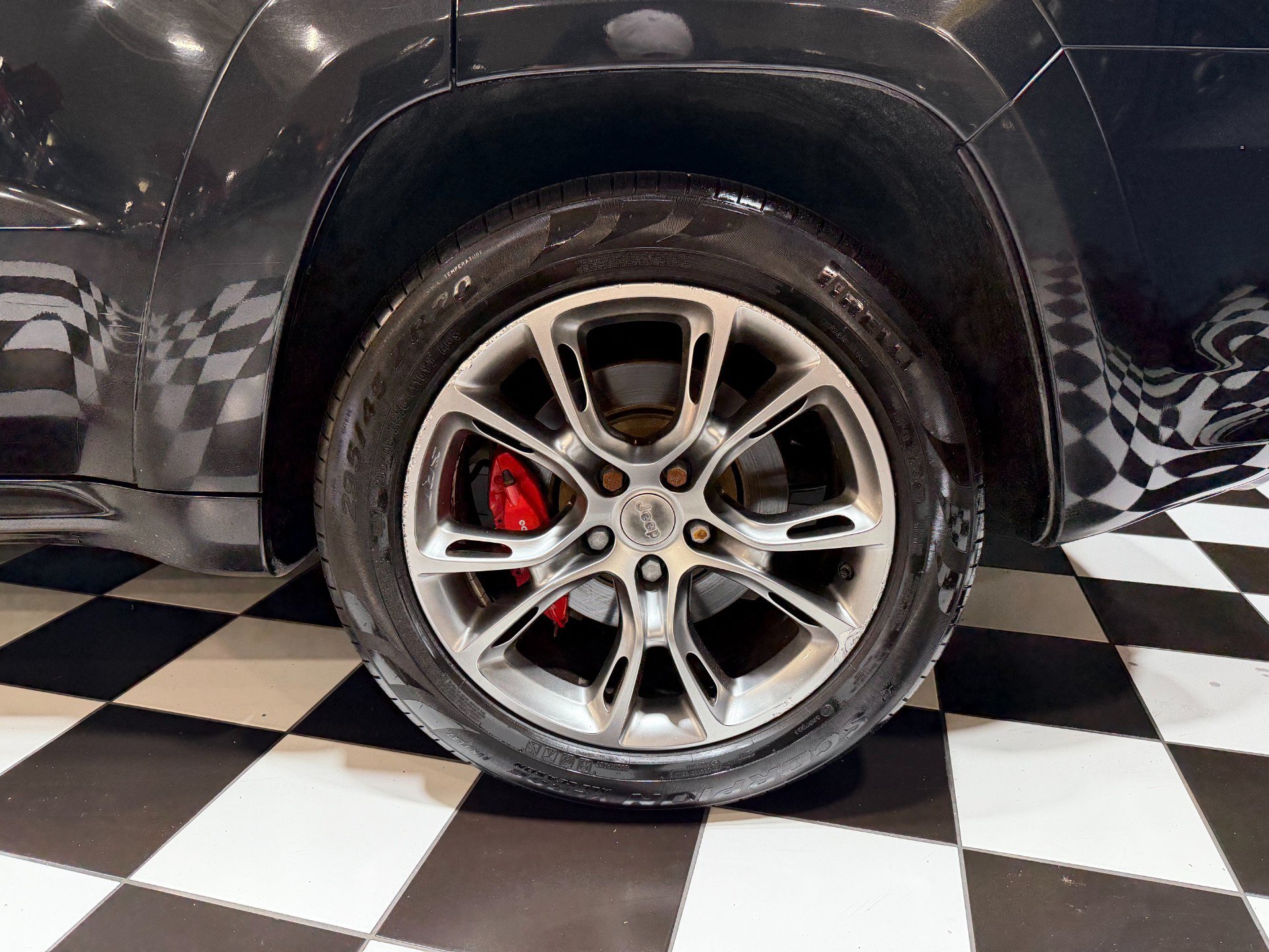 Used 2014 Jeep Grand Cherokee SRT8 w/ Luxury Group II AWD/4WD image 30