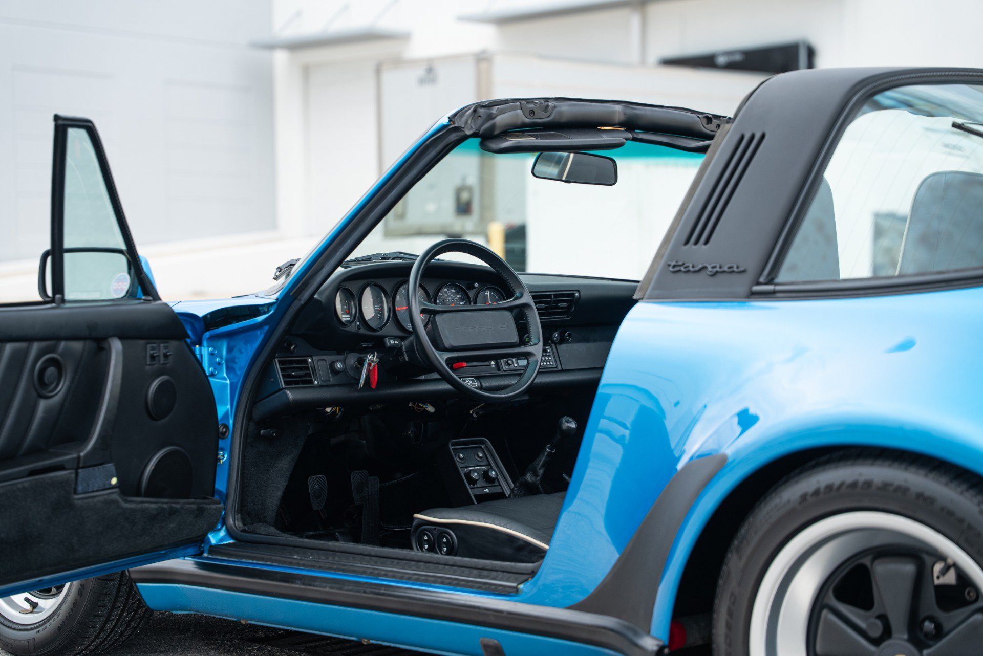 Used 1989 Porsche 911 Targa RWD image 38