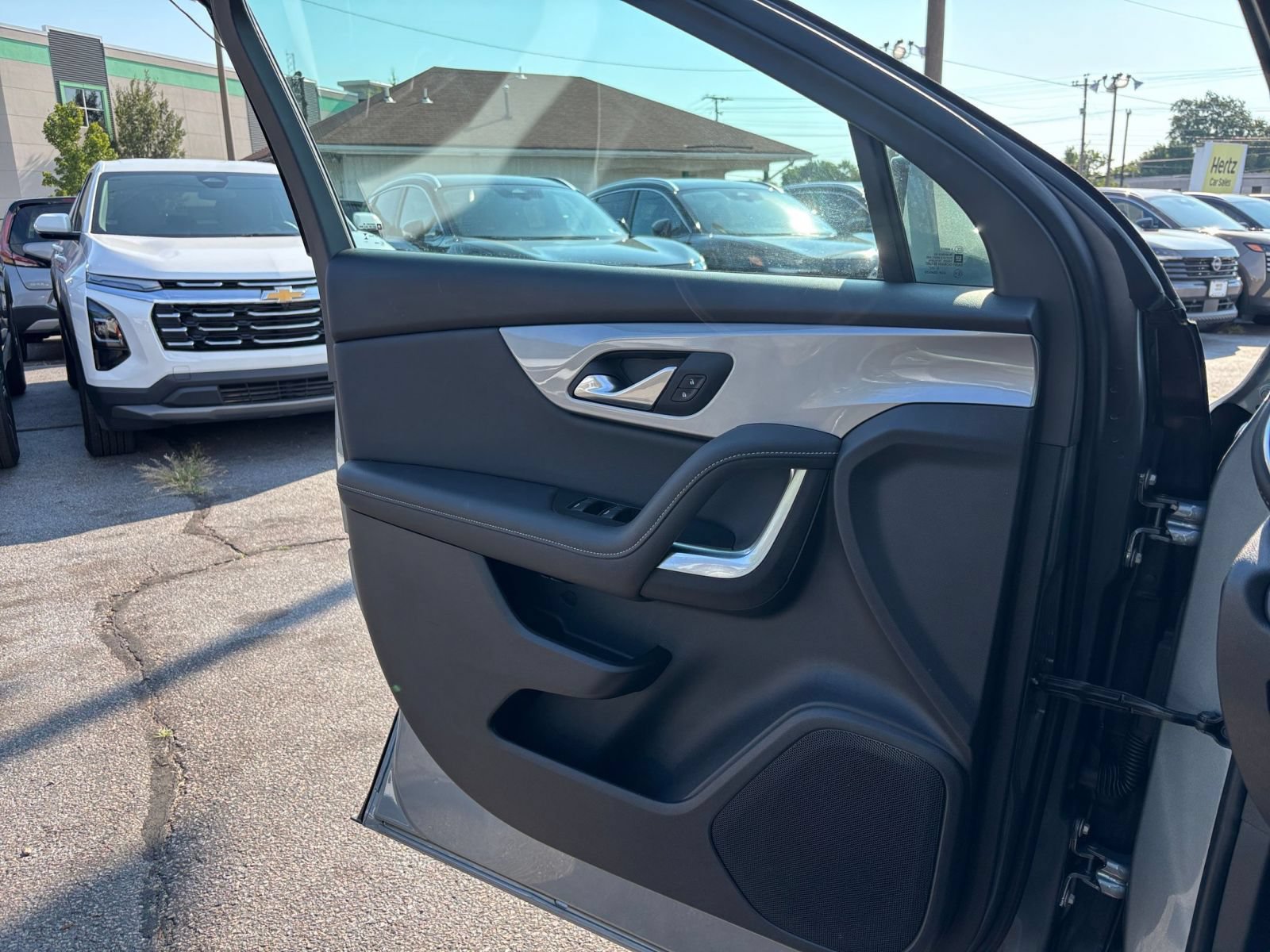 Used 2026 Chevrolet Blazer LT FWD image 18