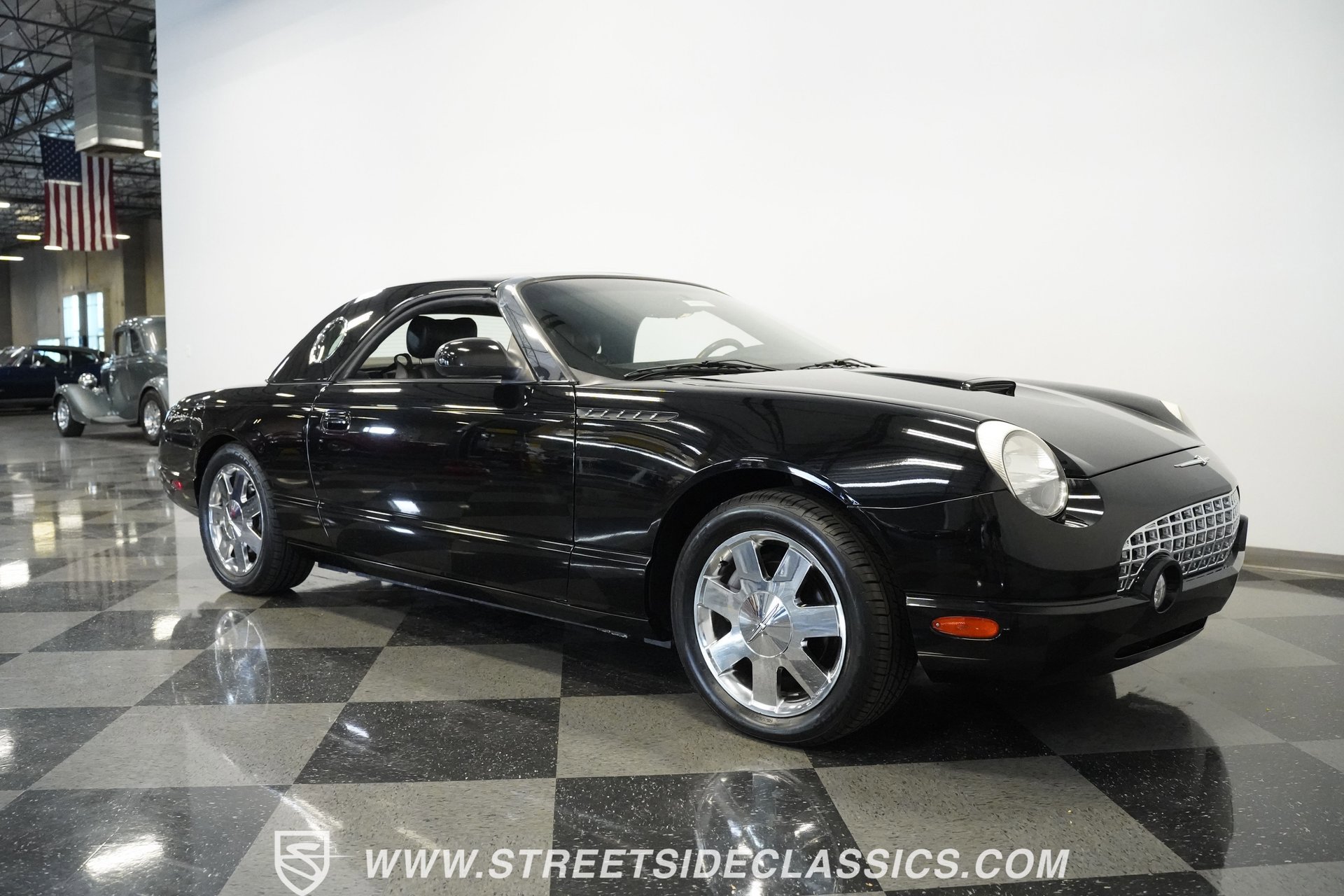 Used 2002 Ford Thunderbird image 33