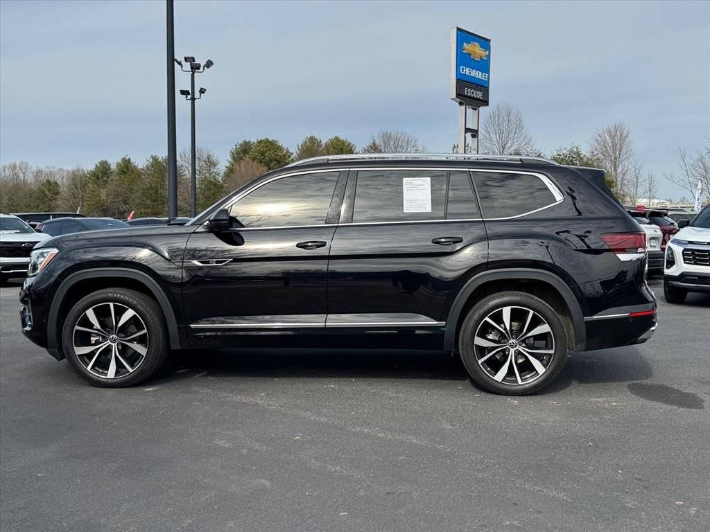 Used 2024 Volkswagen Atlas SEL Premium R-Line image 6