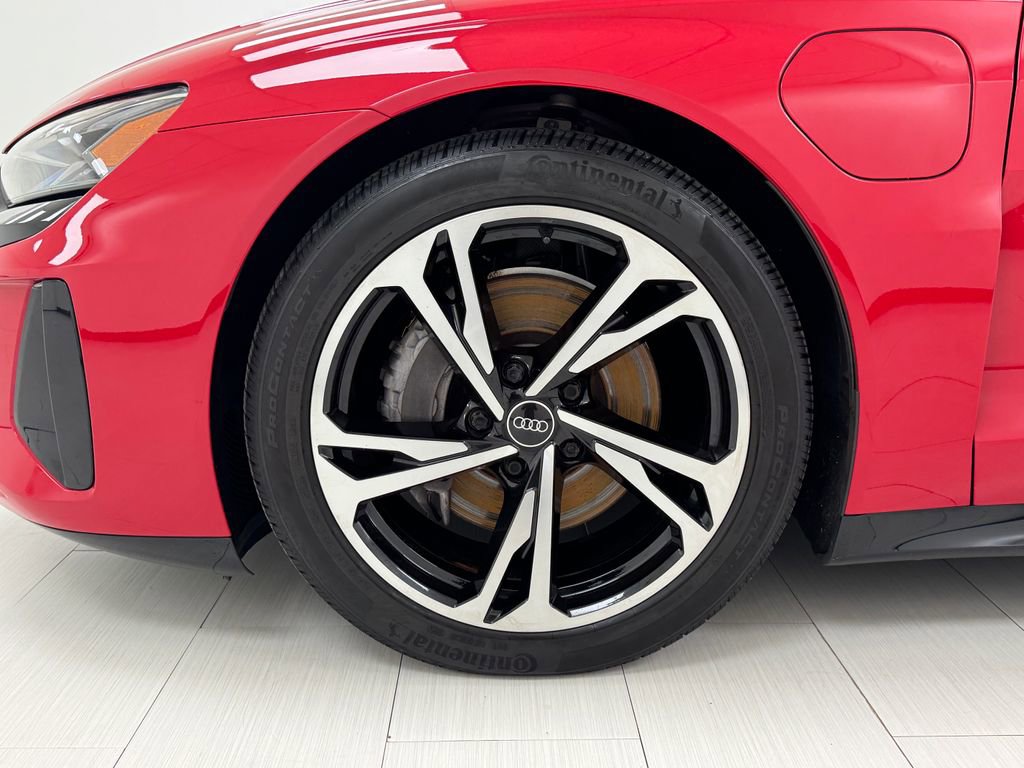 Used 2022 Audi e-tron GT Premium Plus w/ Performance Package image 41