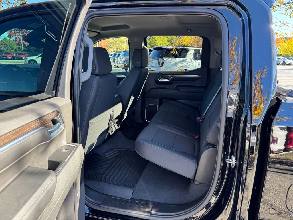 Used 2023 Chevrolet Silverado 1500 LT image 18