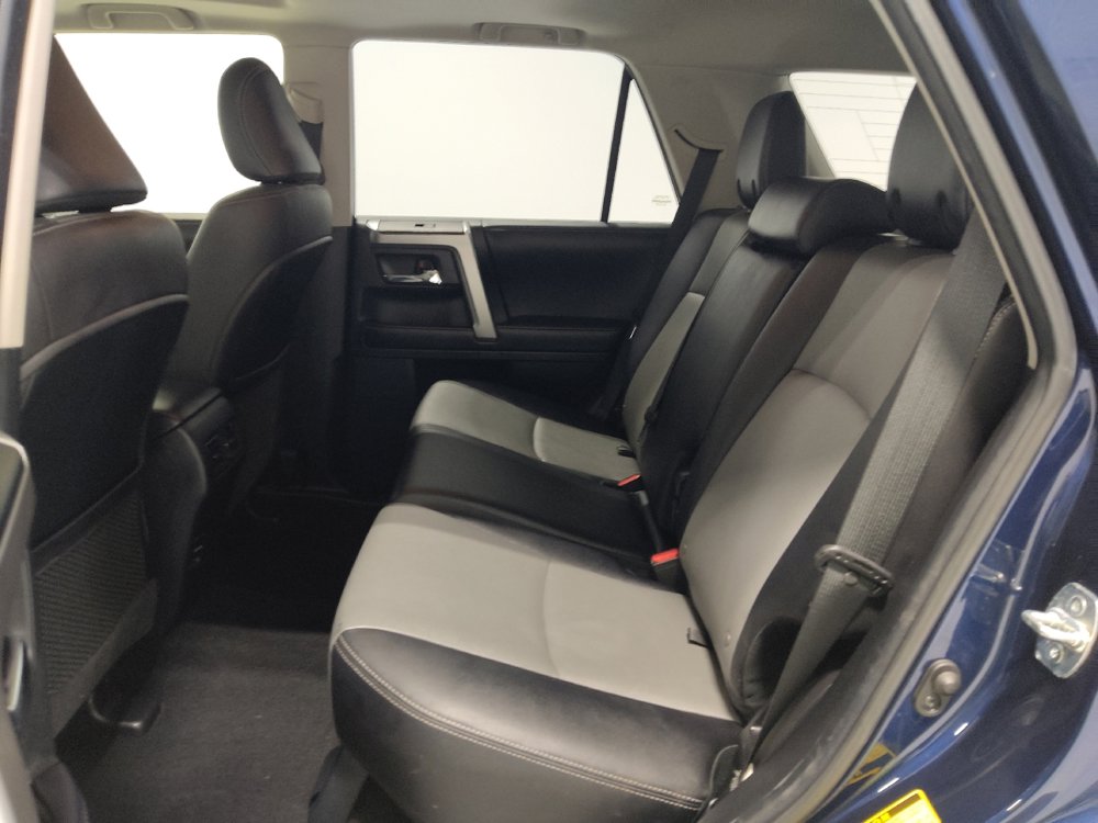 Used 2018 Toyota 4Runner SR5 Premium image 18