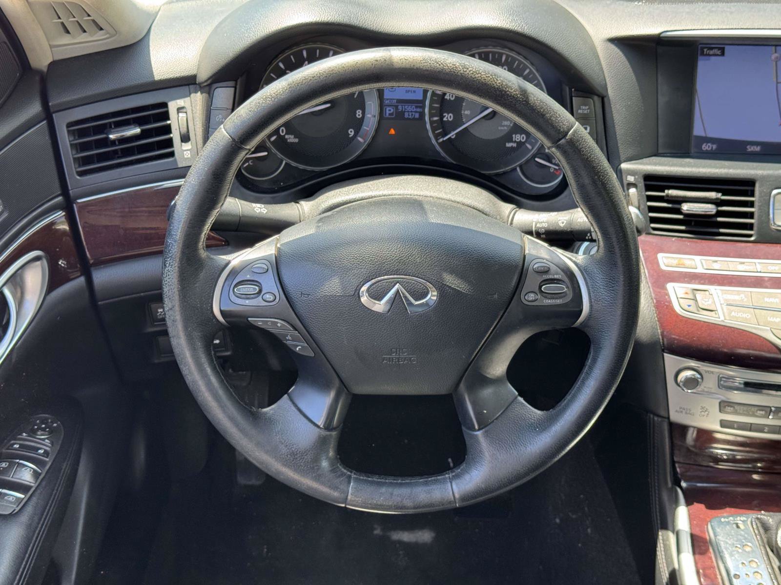 Used 2019 INFINITI Q70 Luxe AWD/4WD image 11