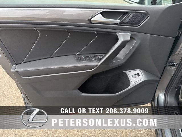 Used 2022 Volkswagen Tiguan SE R-Line image 21