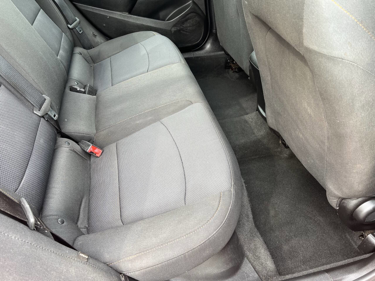 Used 2018 Chevrolet Cruze LS image 12