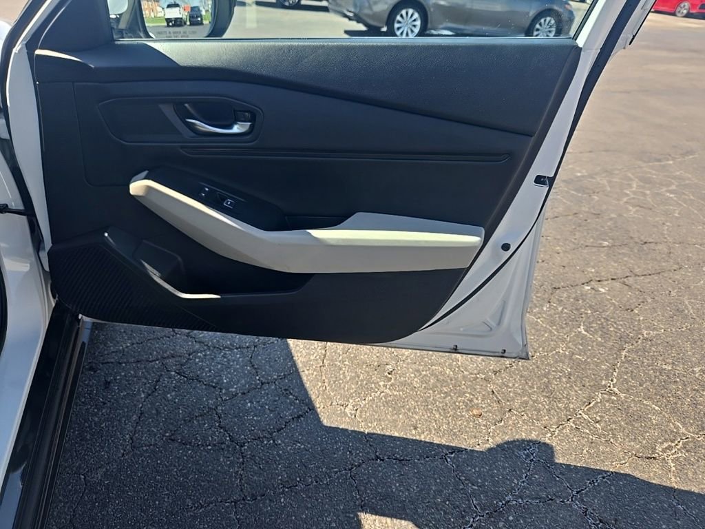 Used 2024 Honda Accord EX-L image 30