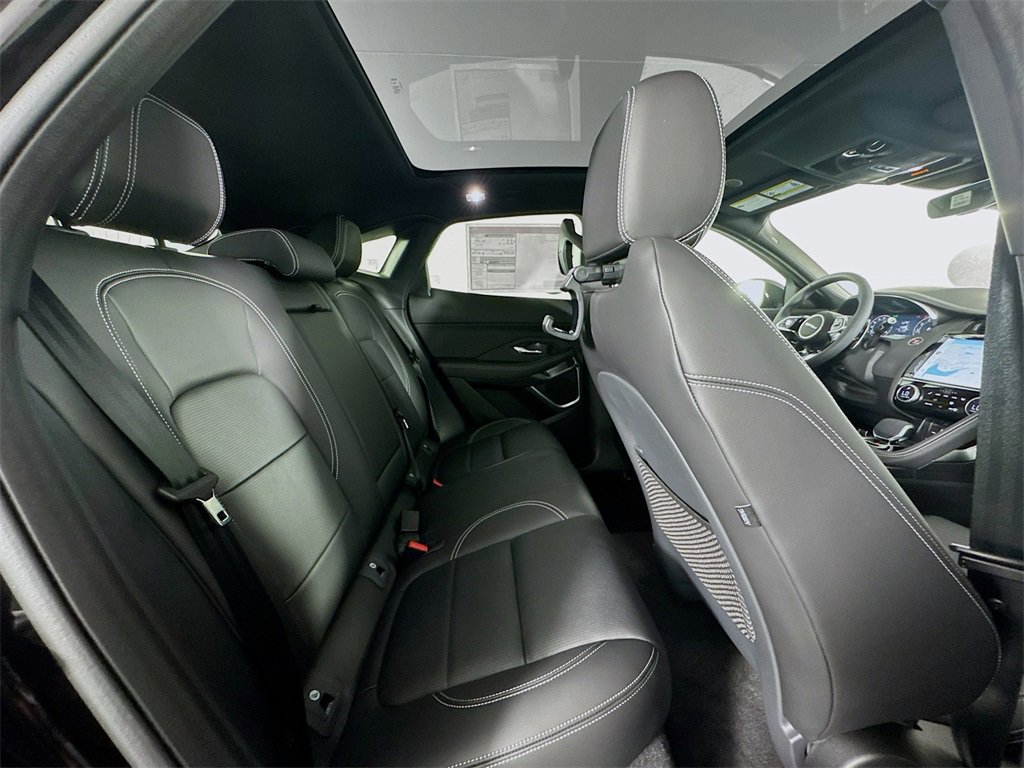 New 2024 Jaguar E-PACE R-Dynamic SE image 27