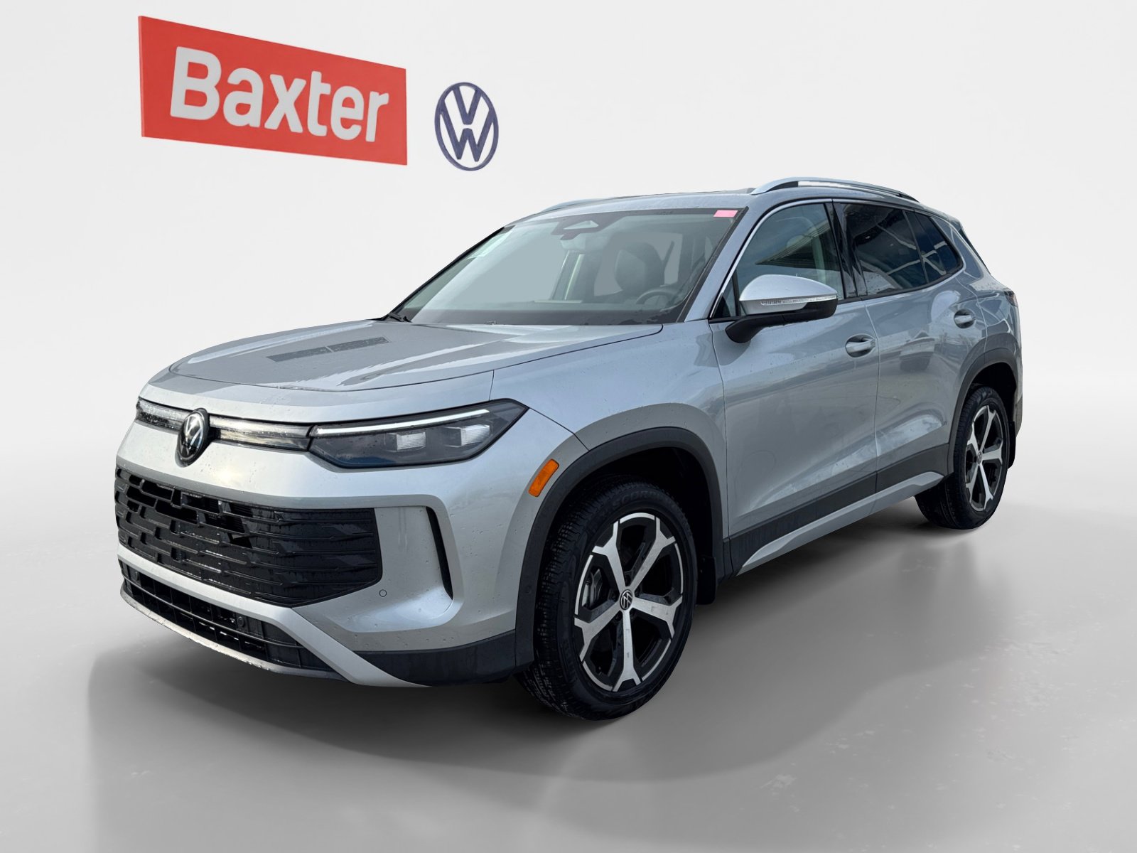 New 2025 Volkswagen Tiguan SE image 13