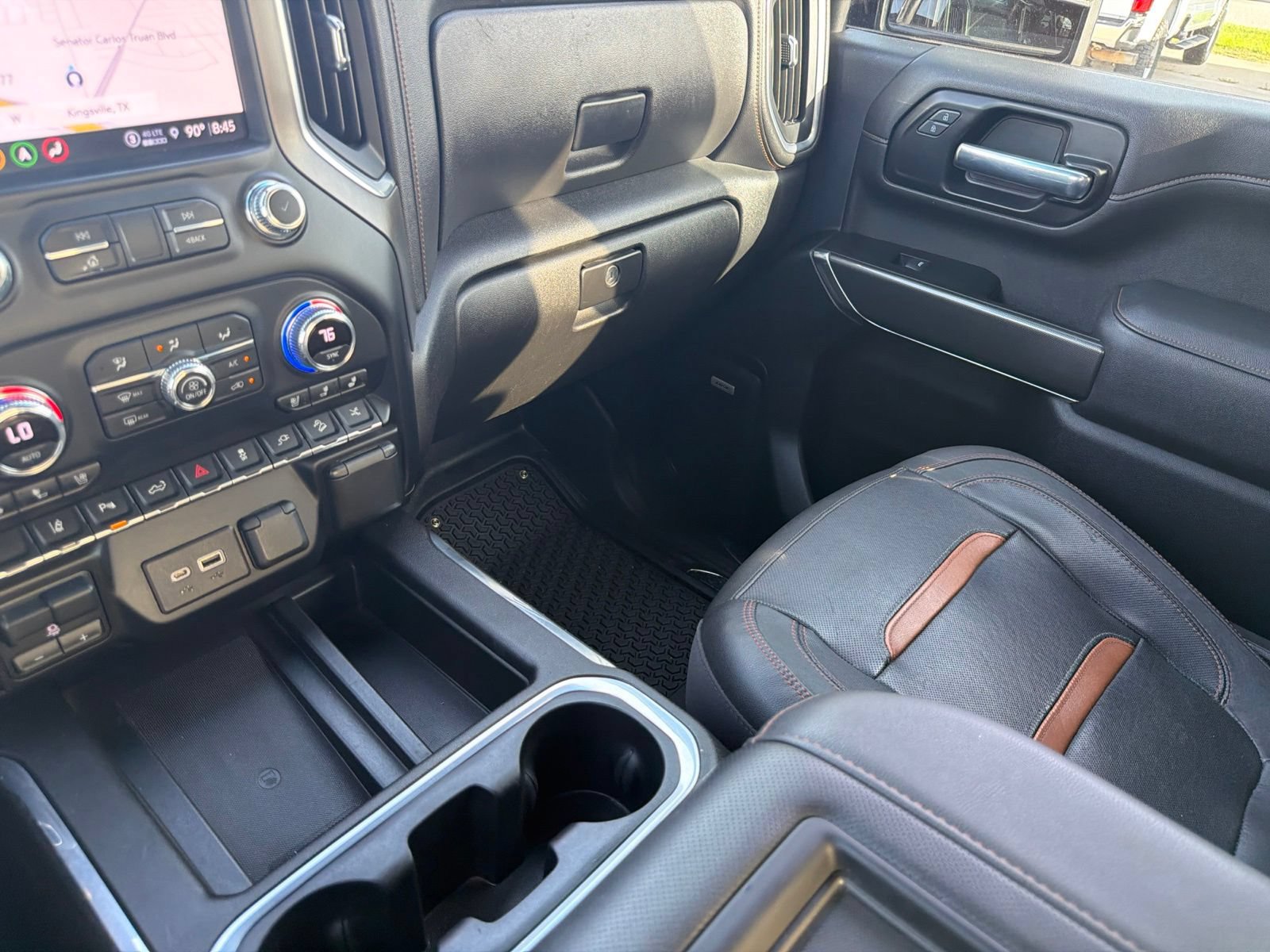 Used 2022 GMC Sierra 2500 AT4 w/ AT4 Preferred Package AWD/4WD image 39