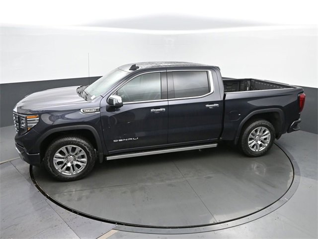 New 2025 GMC Sierra 1500 Denali image 39