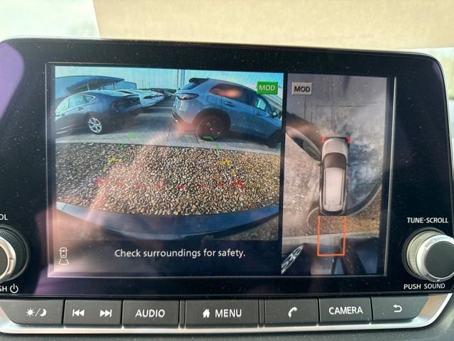 Used 2025 Nissan Rogue SV w/ Rock Creek Premium Package image 19