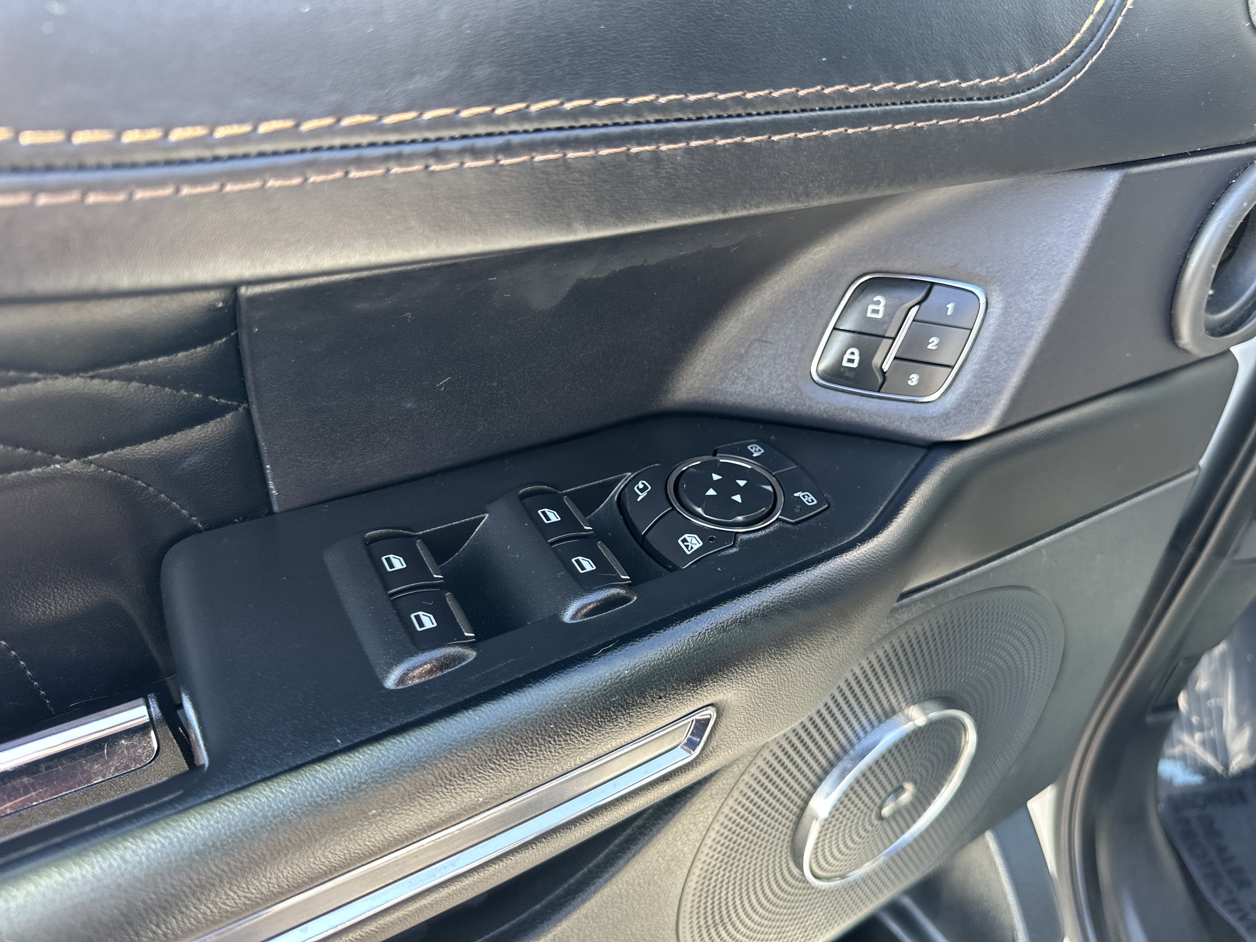 Used 2021 Ford Expedition Max Platinum image 12