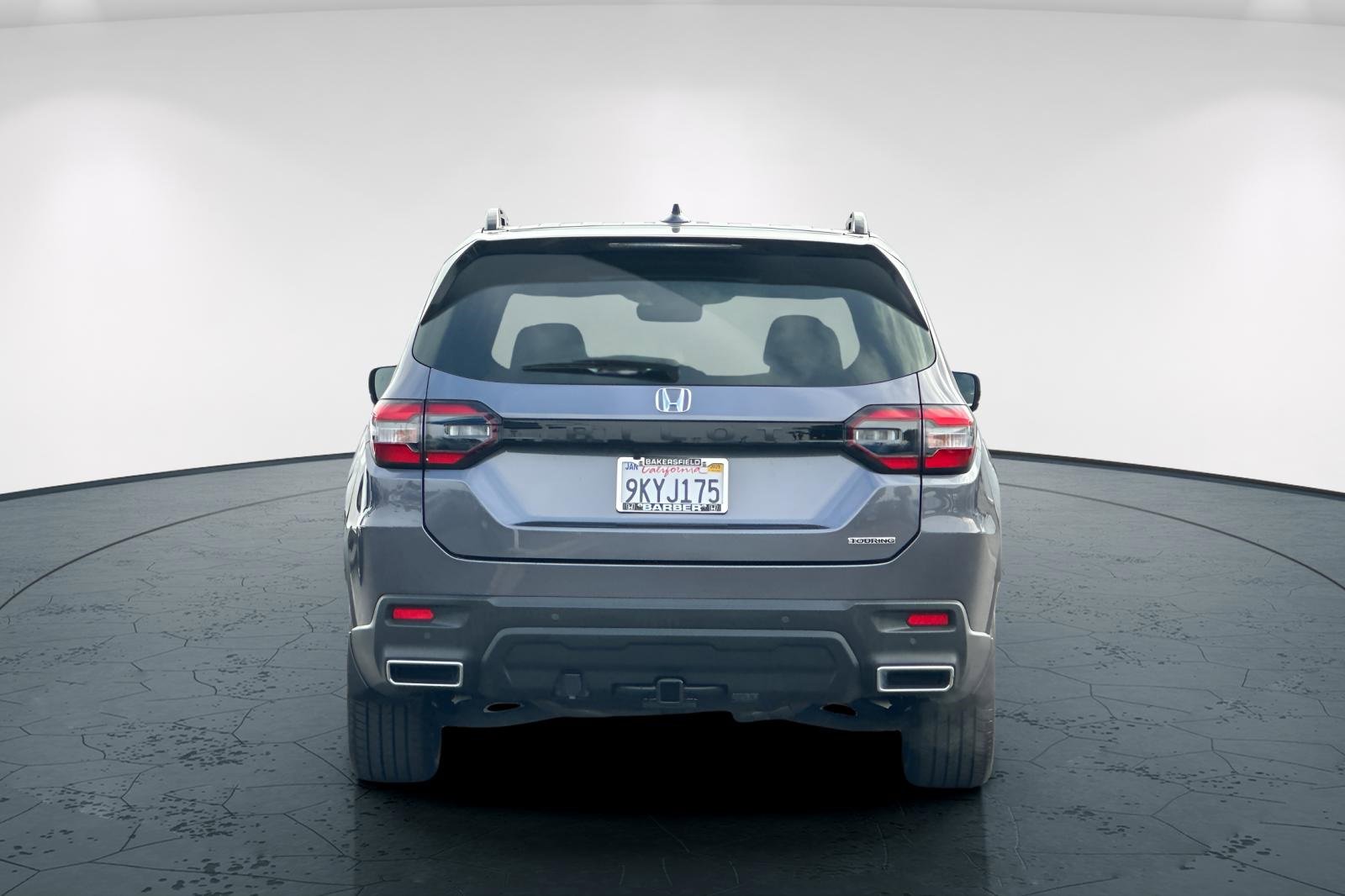 Certified 2024 Honda Pilot Touring image 5