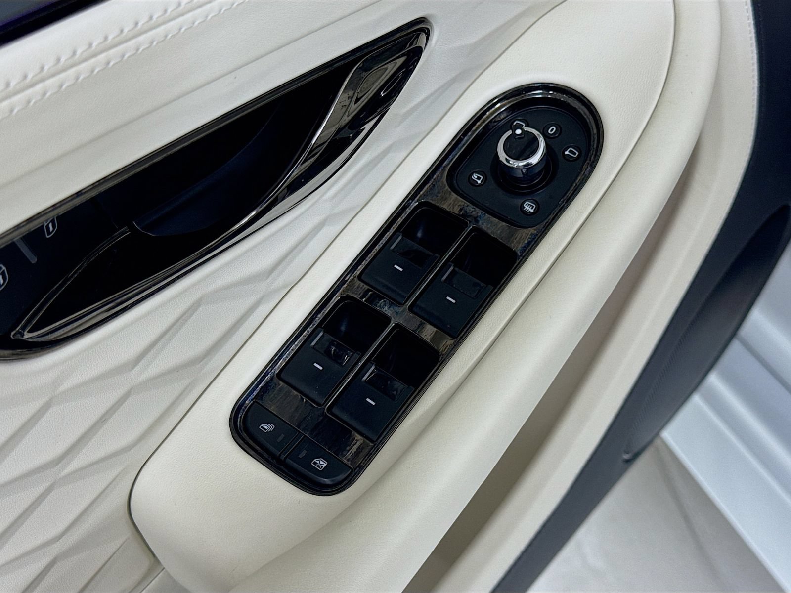 Used 2025 Bentley Continental GT Speed AWD/4WD image 17