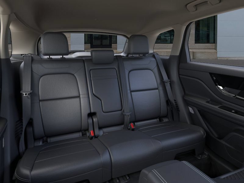 Used 2026 Lincoln Corsair Premiere AWD/4WD image 11
