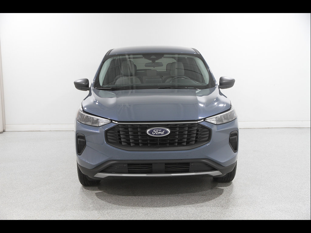 Used 2023 Ford Escape Active AWD/4WD image 2