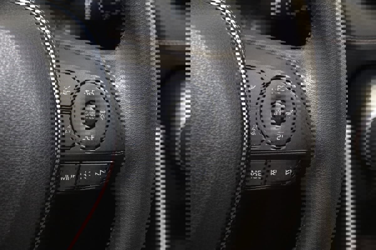 Used 2022 Toyota RAV4 Limited image 31