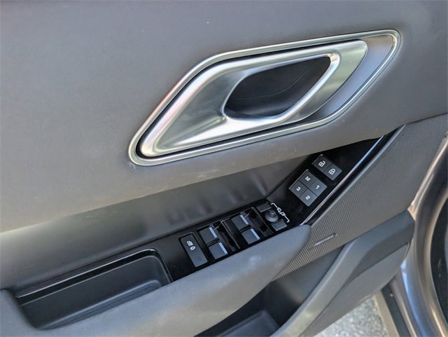 Used 2024 Land Rover Range Rover Velar Dynamic SE image 18