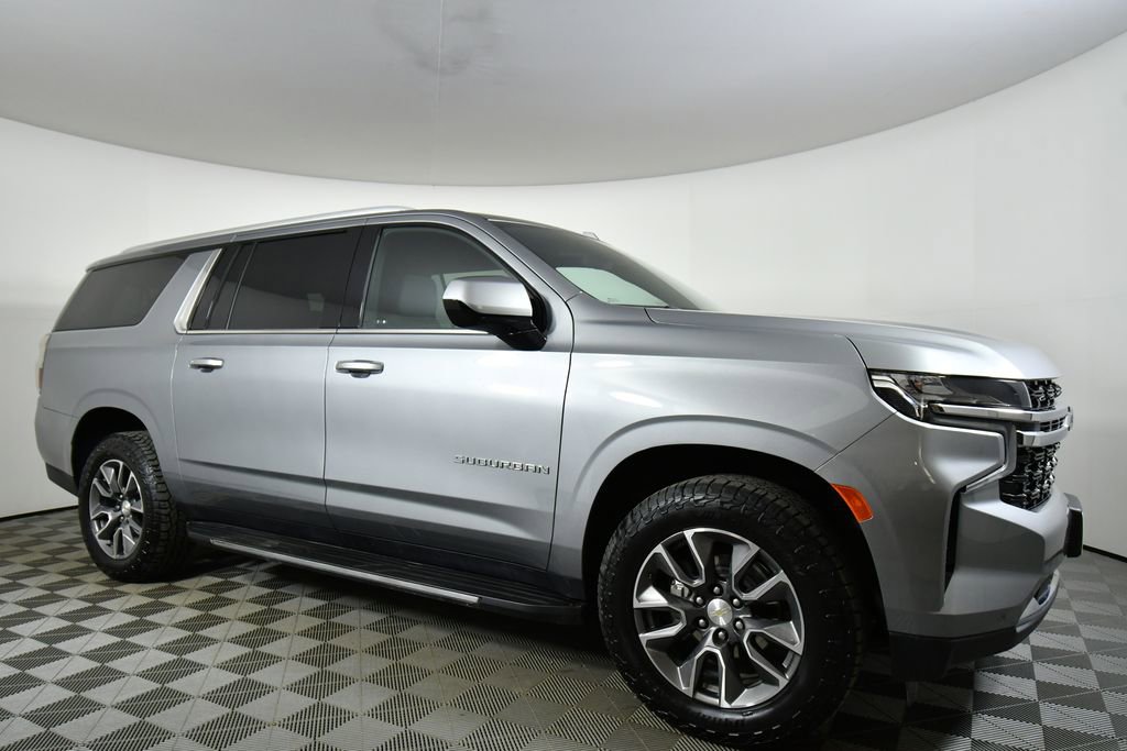 Used 2023 Chevrolet Suburban LS AWD/4WD image 9