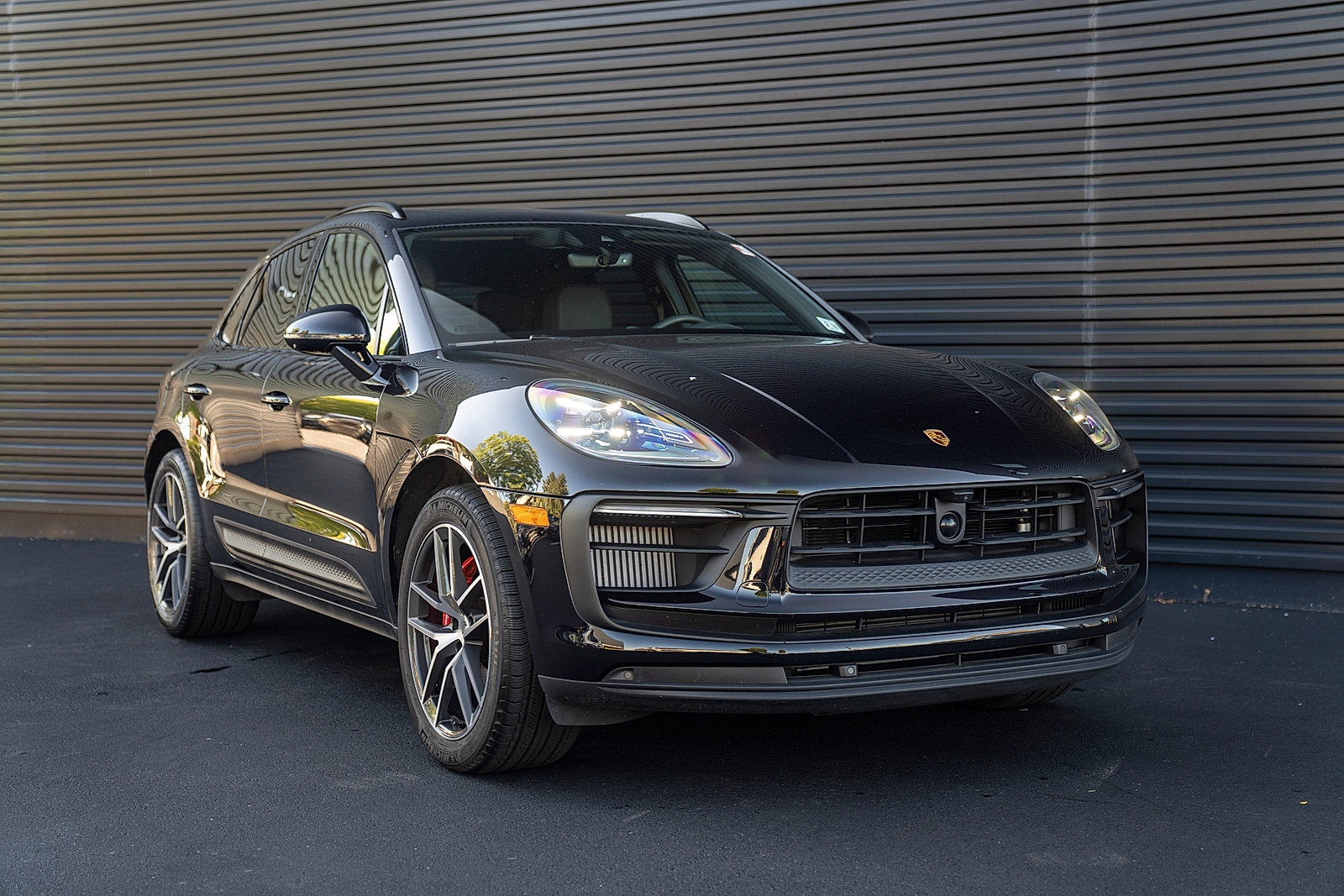 Certified 2026 Porsche Macan S AWD/4WD image 28