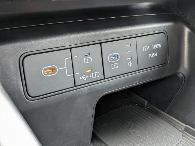 Used 2025 Hyundai Tucson SEL FWD image 21