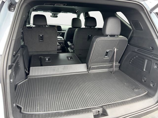 New 2026 Chevrolet Traverse LT w/ Midnight/Sport Edition AWD/4WD image 24