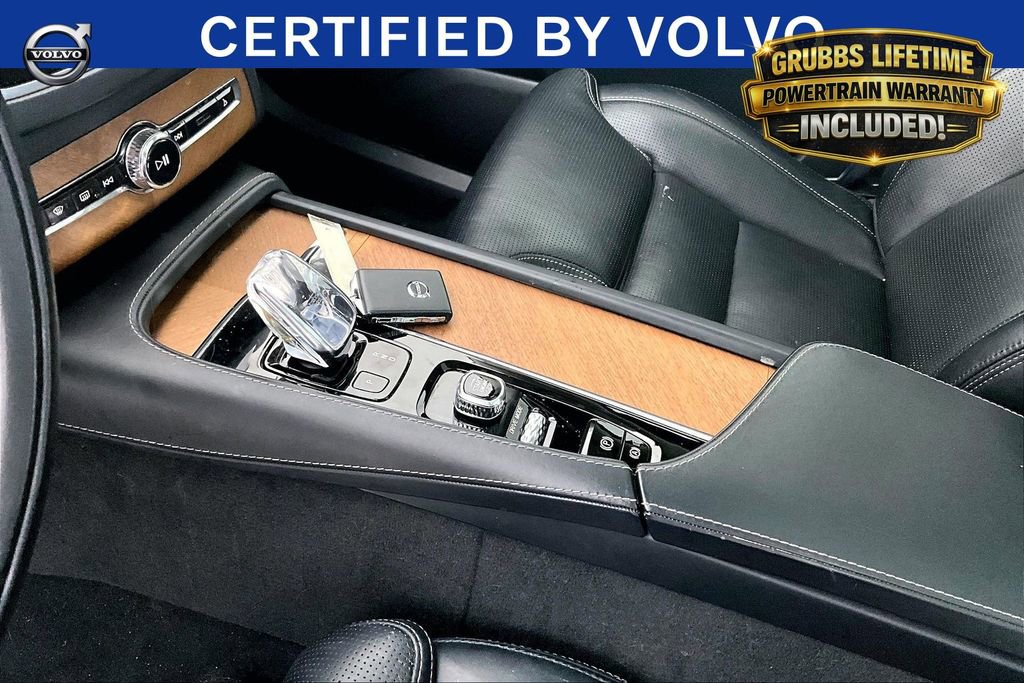 Used 2023 Volvo XC90 B6 Plus AWD/4WD image 18