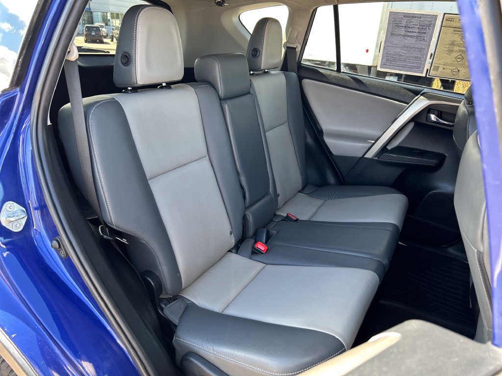Used 2014 Toyota RAV4 Limited AWD/4WD image 20
