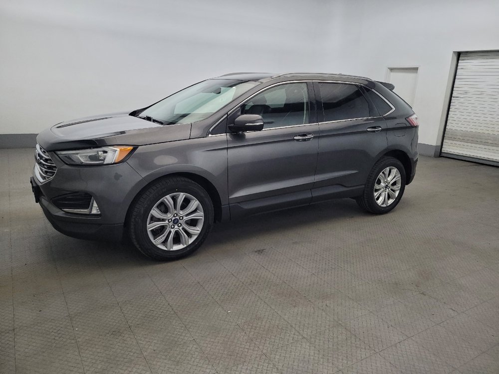 Used 2020 Ford Edge Titanium AWD/4WD image 2
