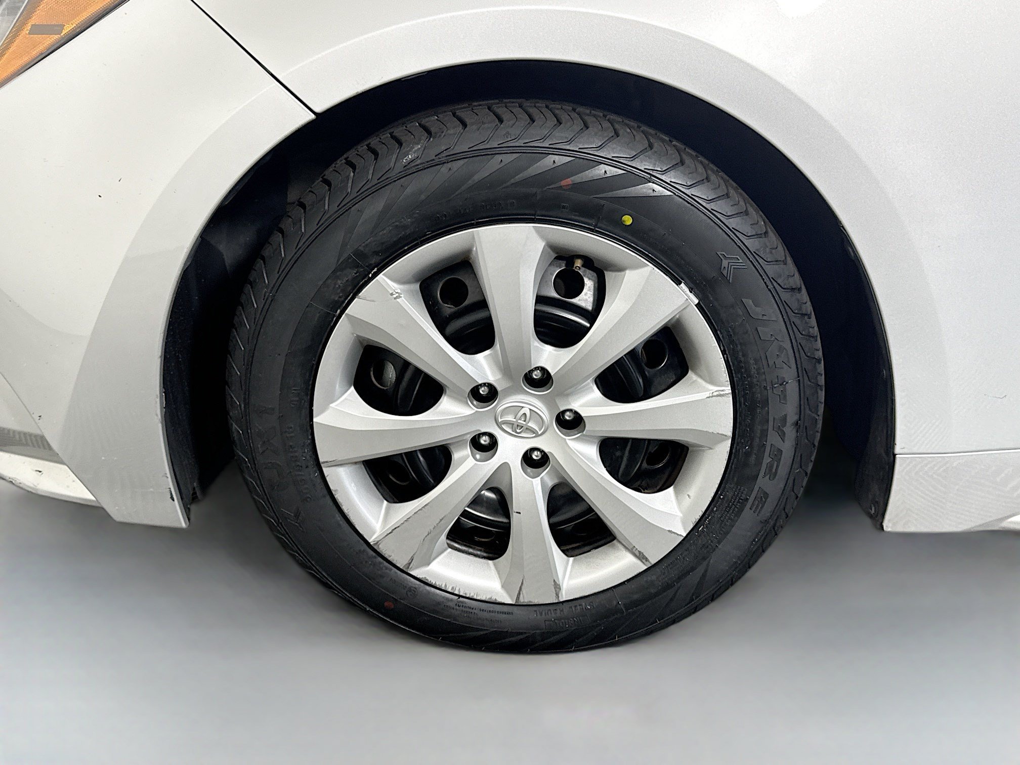 Used 2024 Toyota Corolla LE FWD image 37