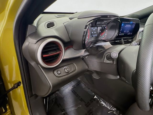 Used 2025 Chevrolet Trax RS w/ Driver Confidence Package image 11