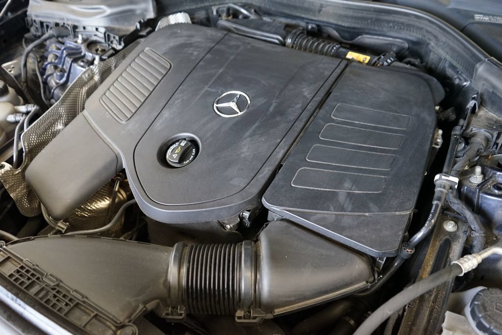 Used 2024 Mercedes-Benz GLC 300 4MATIC image 56