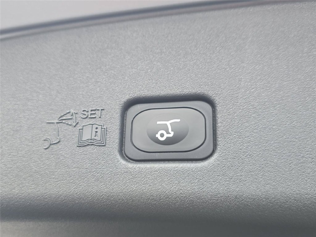 New 2026 Lincoln Nautilus Reserve AWD/4WD image 24