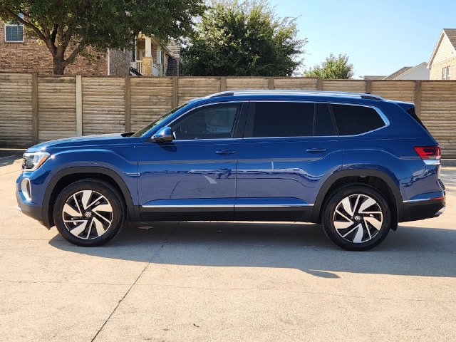 Used 2025 Volkswagen Atlas SEL AWD/4WD image 11