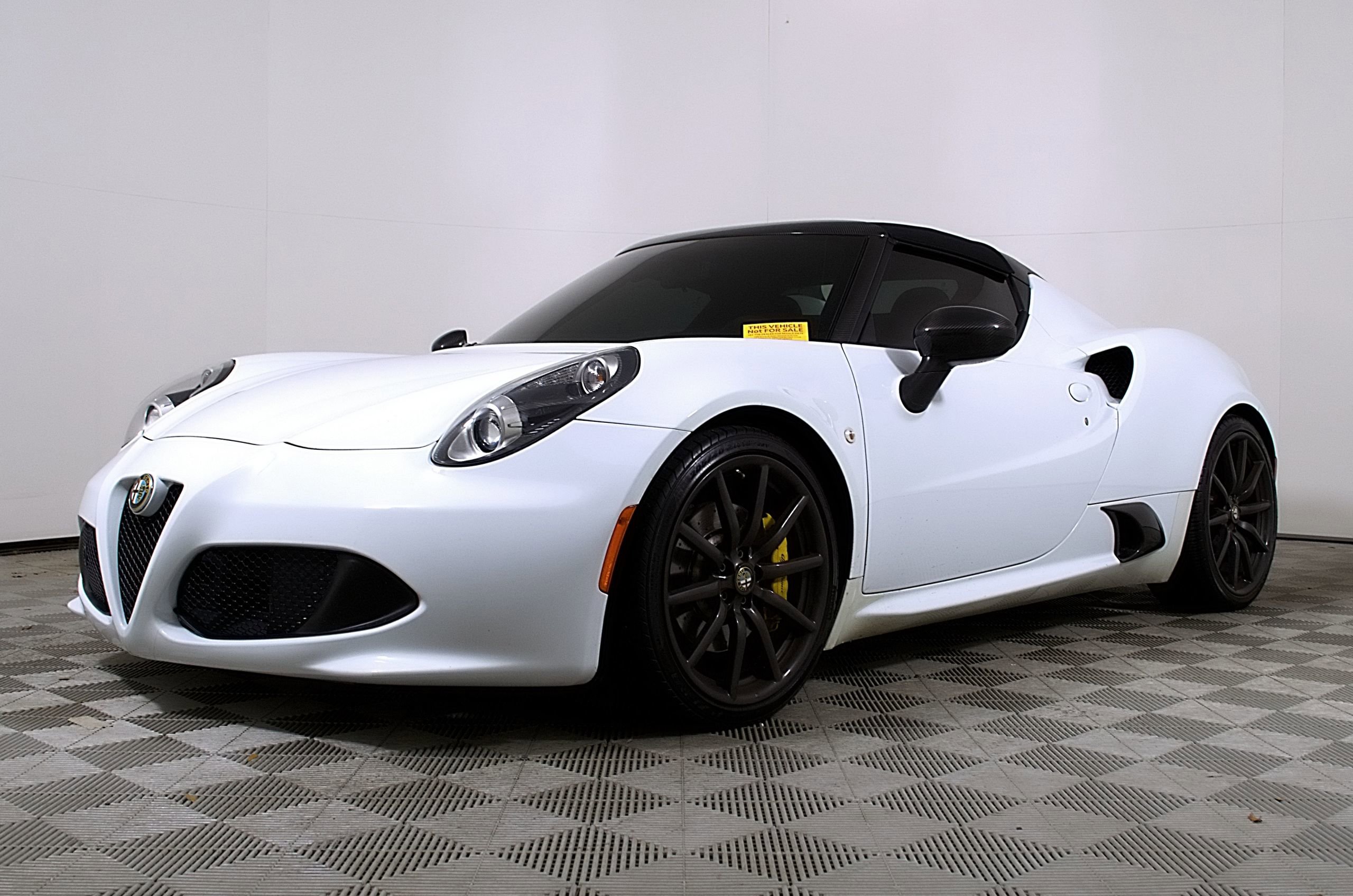 Used 2015 Alfa Romeo 4C Spider w/ Spider Track Package video 2