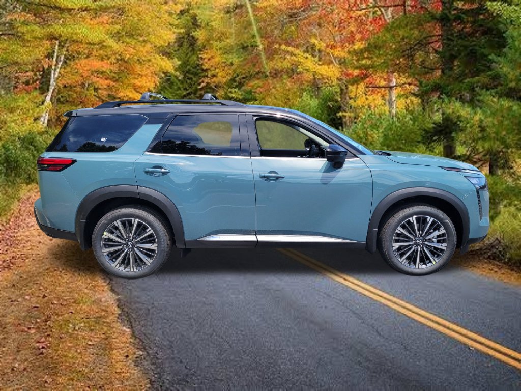 New 2026 Nissan Pathfinder Platinum AWD/4WD image 2