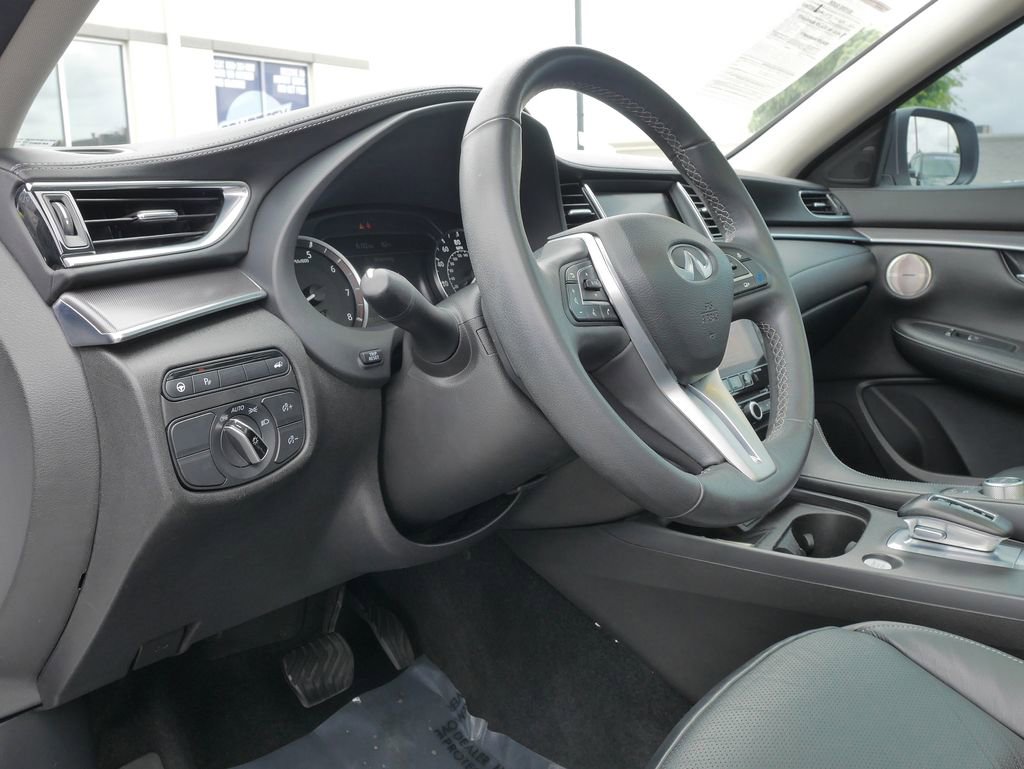 Used 2023 INFINITI QX50 Luxe AWD/4WD image 25