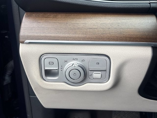 Used 2021 Mercedes-Benz GLE 350 4MATIC image 18