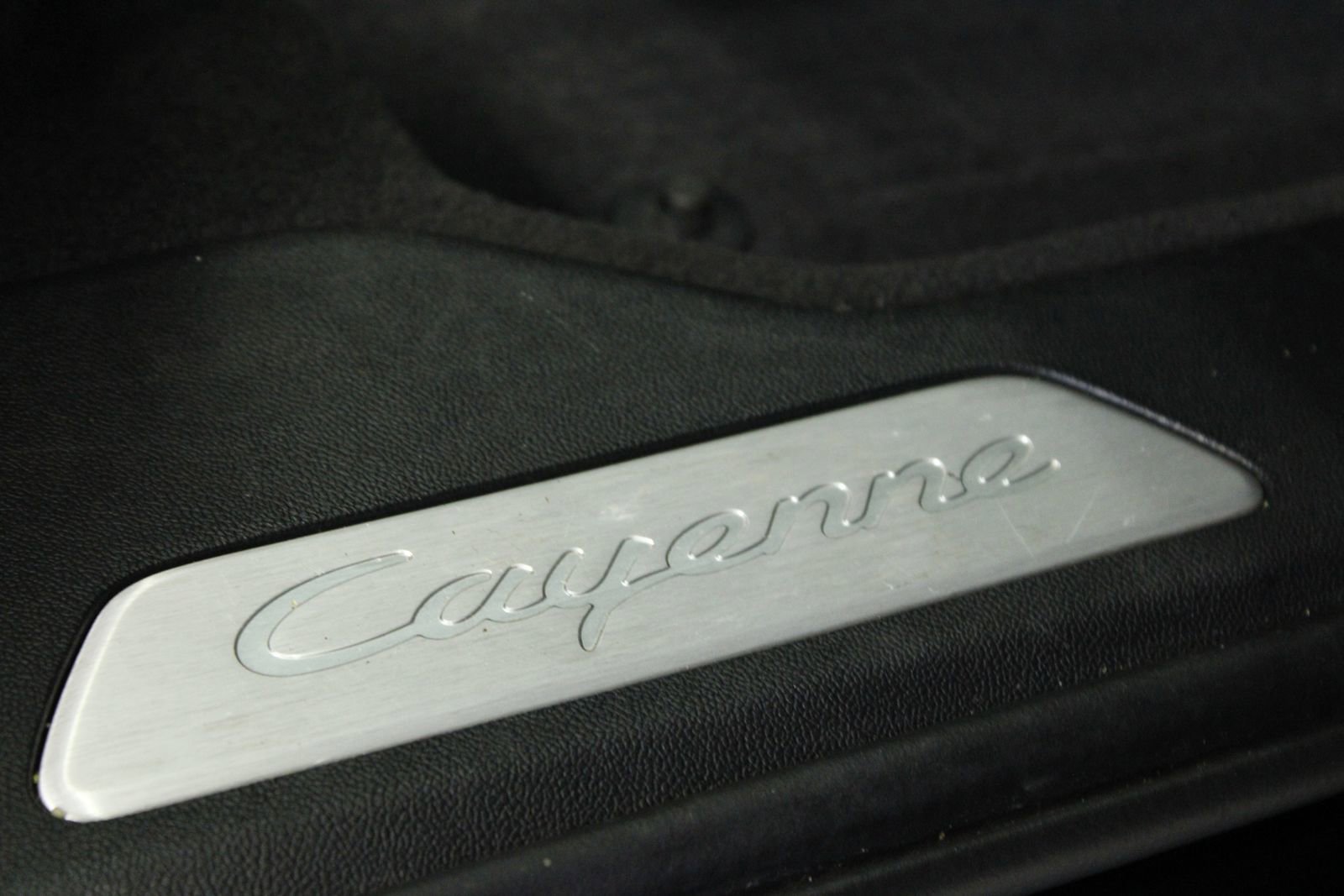 Certified 2021 Porsche Cayenne Coupe AWD/4WD image 25
