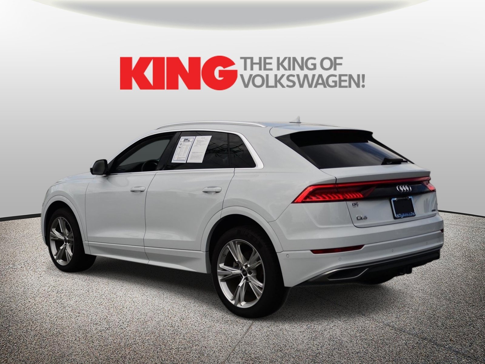 Used 2023 Audi Q8 Premium Plus AWD/4WD image 4