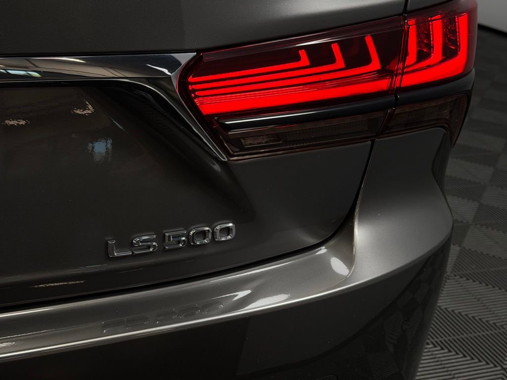 Used 2023 Lexus LS 500 w/ Interior Upgrade Package RWD image 11