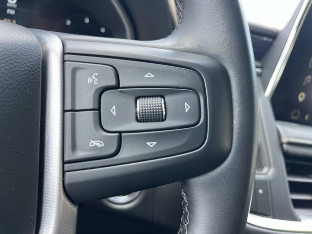 Used 2023 GMC Yukon SLT AWD/4WD image 39